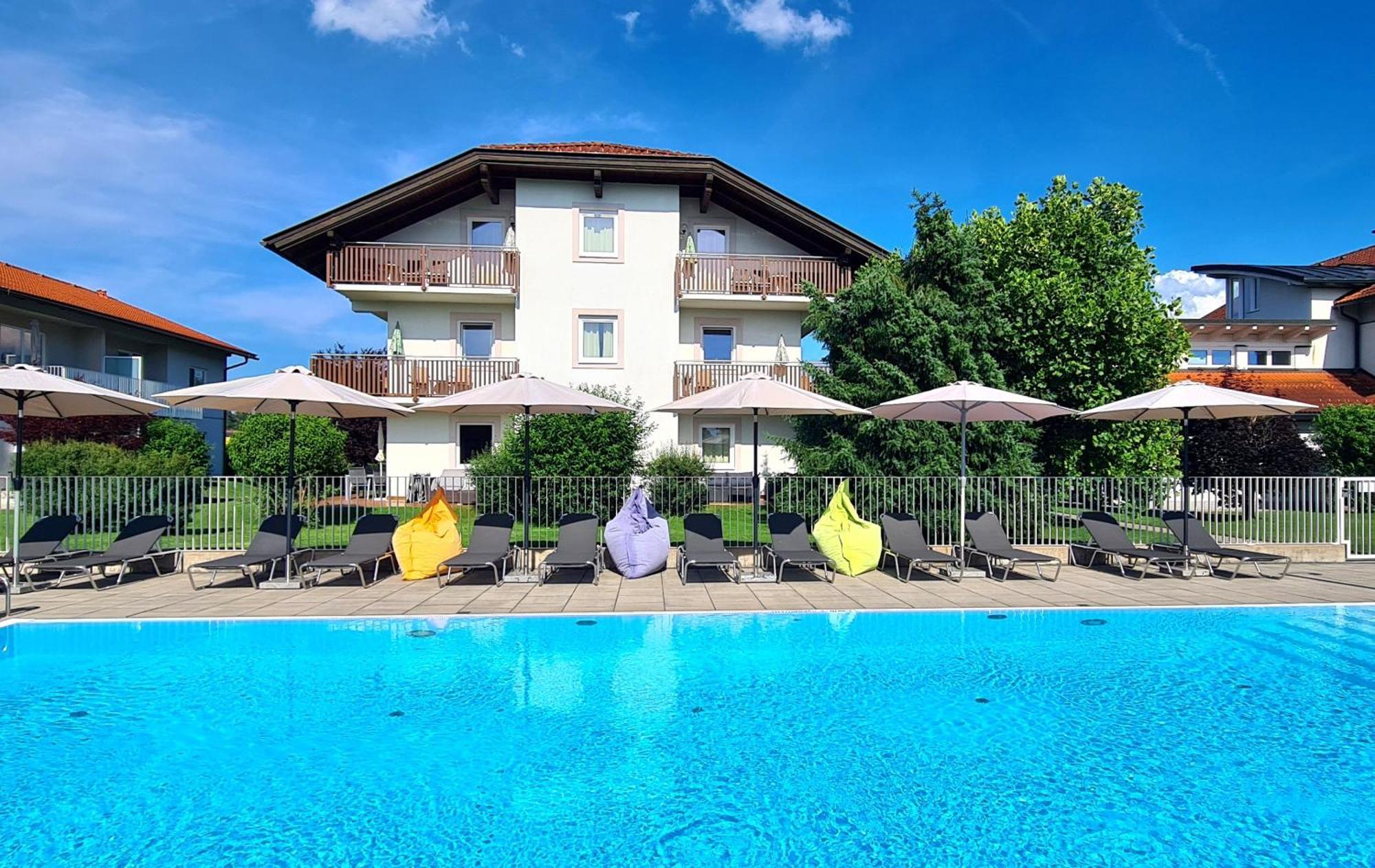 Ferienpark Scheiber ウンテーブルク・アム・クロッパイナー・ゼー エクステリア 写真